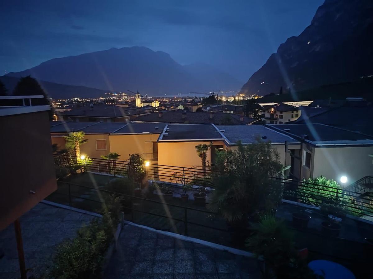 Appartamento Peppino Mit Seeblick Und Pool 리바 델 이탈리아 베로나 외부 사진